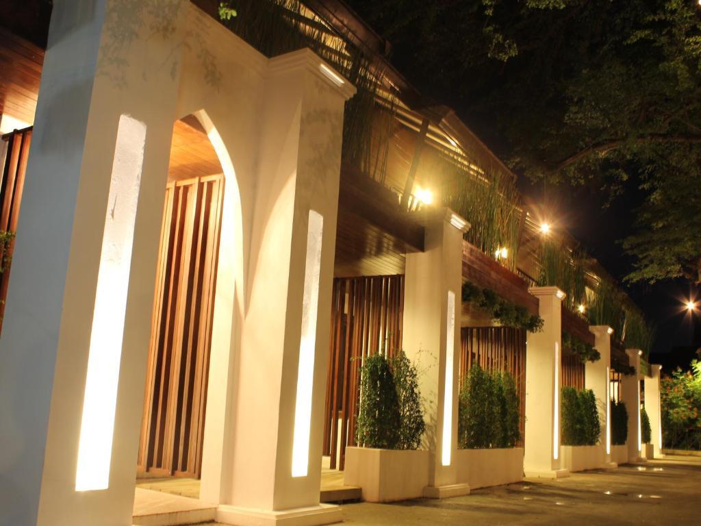 Chompor Lanna Hotel 치앙마이 외부 사진