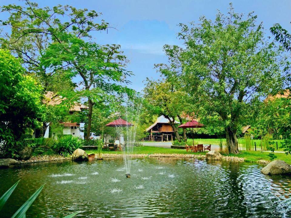 Chompor Lanna Hotel 치앙마이 외부 사진