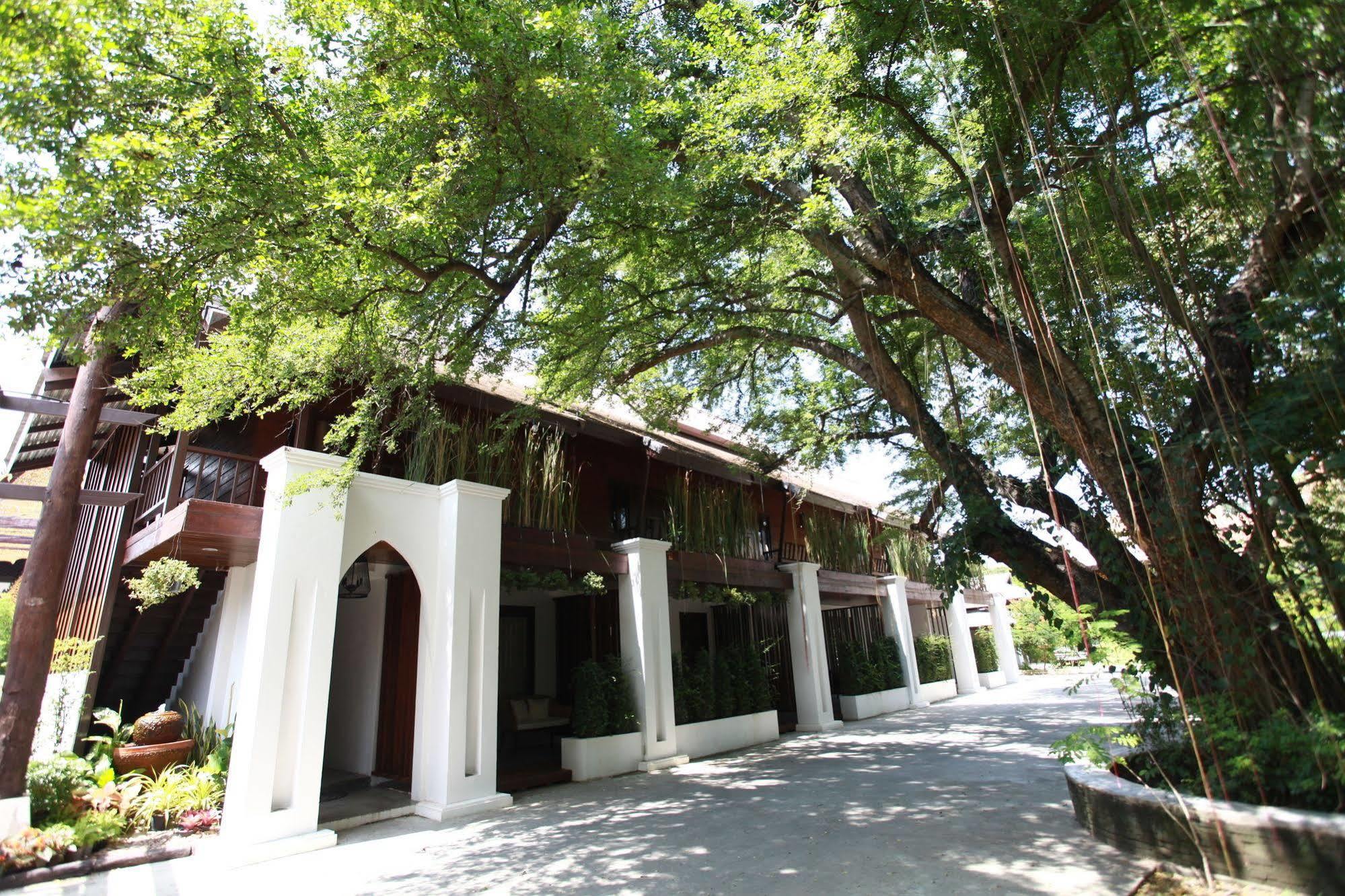 Chompor Lanna Hotel 치앙마이 외부 사진